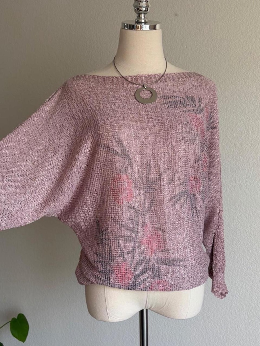 Sioni Dusty Pink Floral Off-the-Shoulder Sweater